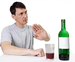 В ГБУ ТЦСО «Беговой» прошла лекция о вреде алкоголя 
