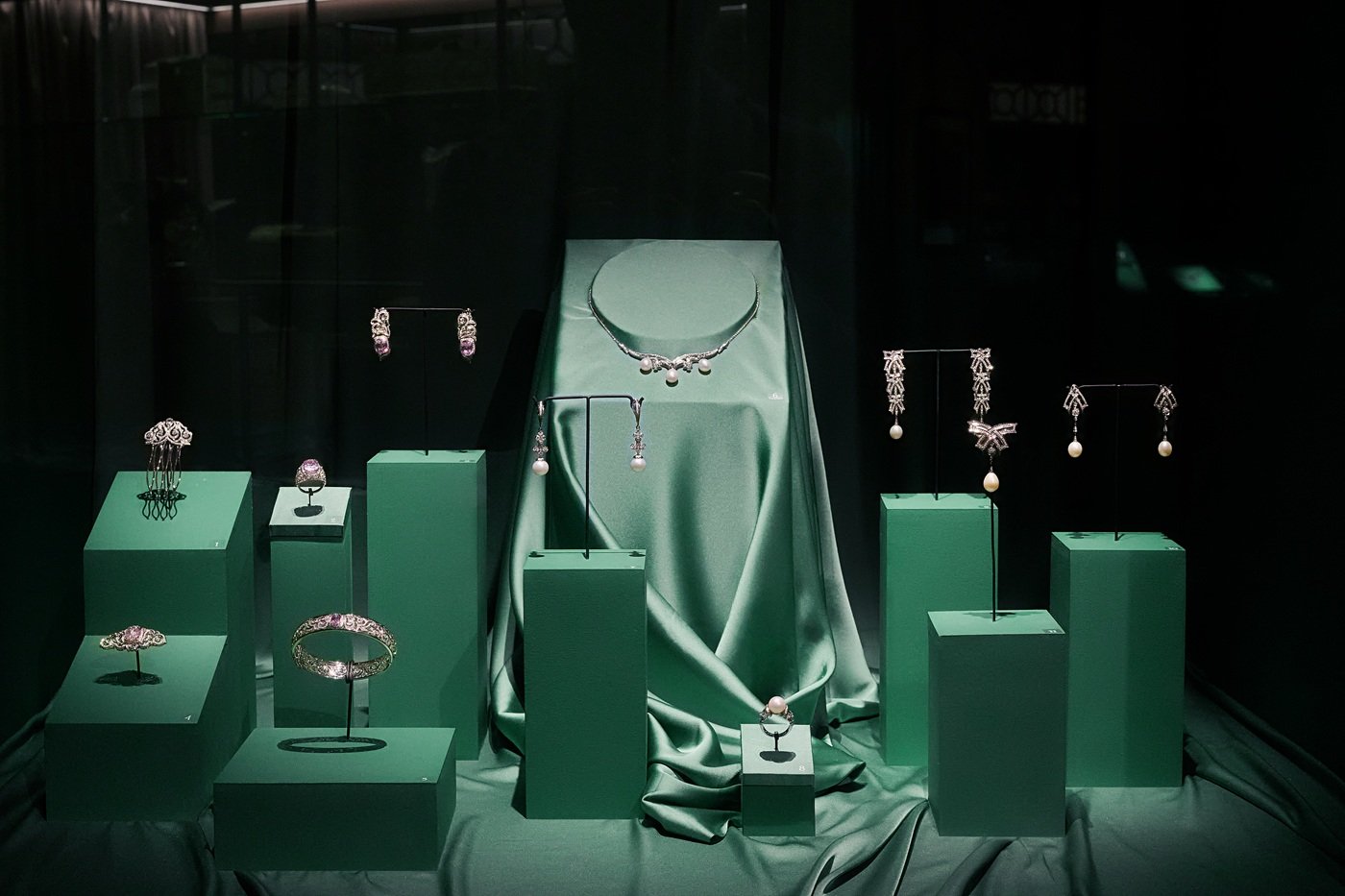 �������� MIUZDiamonds � ���������������� ������������� ����� ����������� �������. �� ������� ��������� ��������� � ������