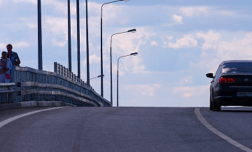 В Зеленограде провели плановый ремонт мостовых сооружений