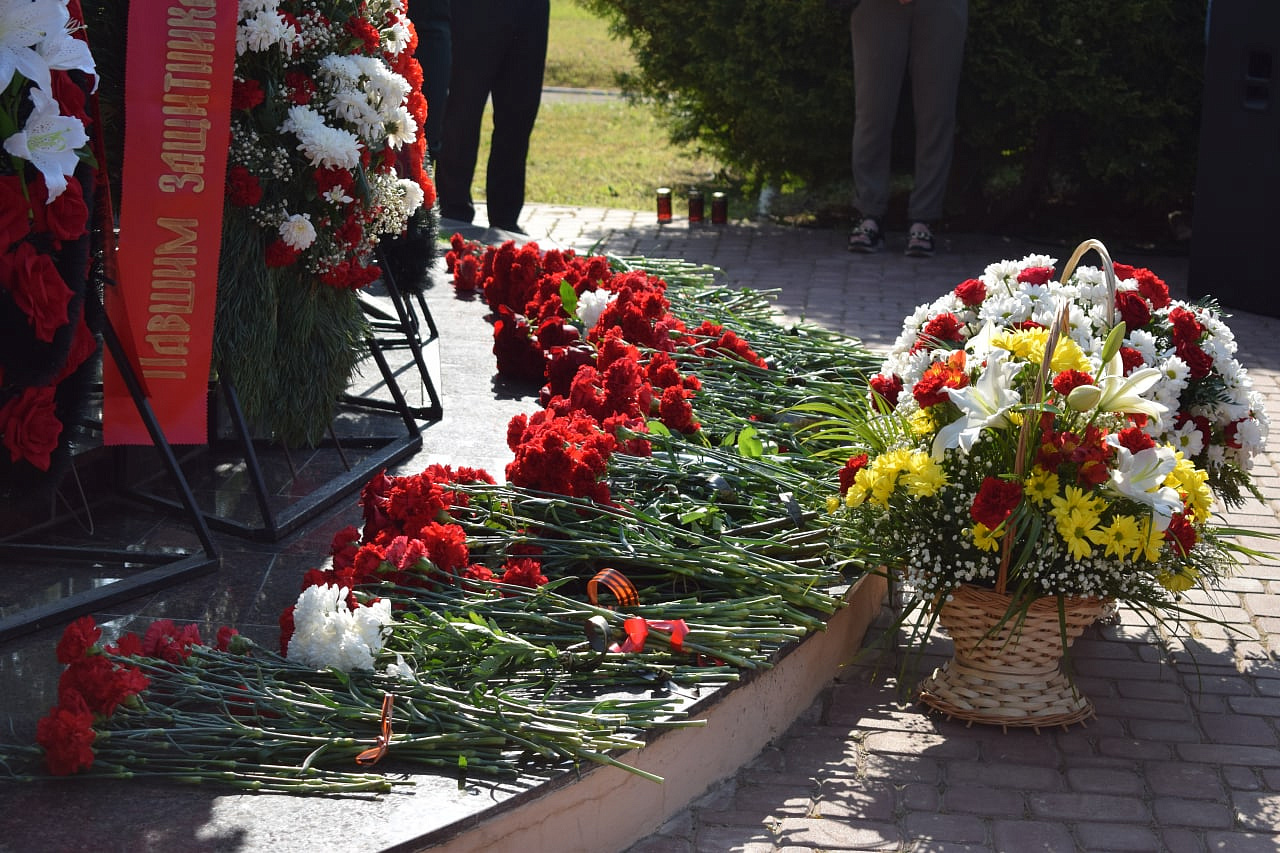 Возложение цветов к мемориалам воинской славы состоялось 22 июня в Зеленограде